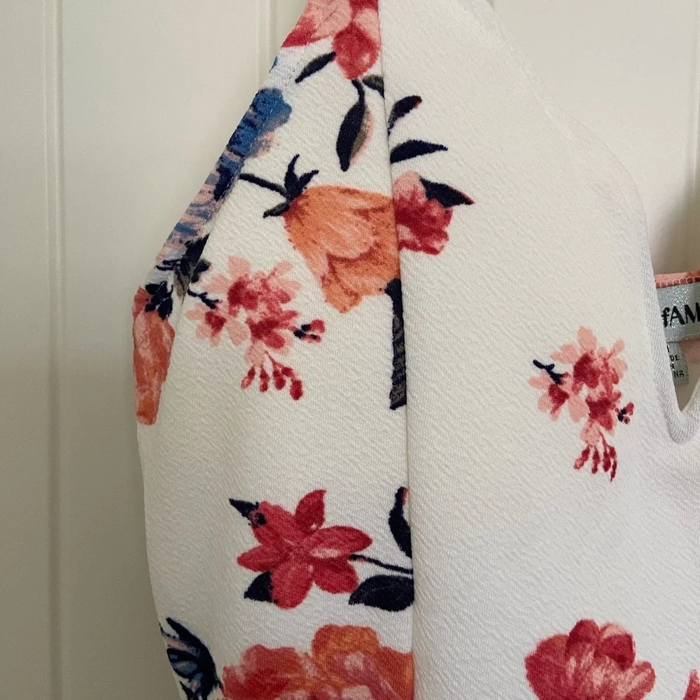 NWT | Almost Famous women’s floral minidress — medium - Picture 2 of 6